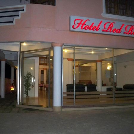 Hotel Red Rose Negombo Extérieur photo